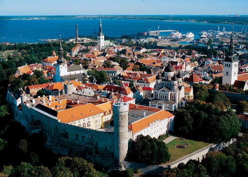 Toompea castle and Tallinn old town